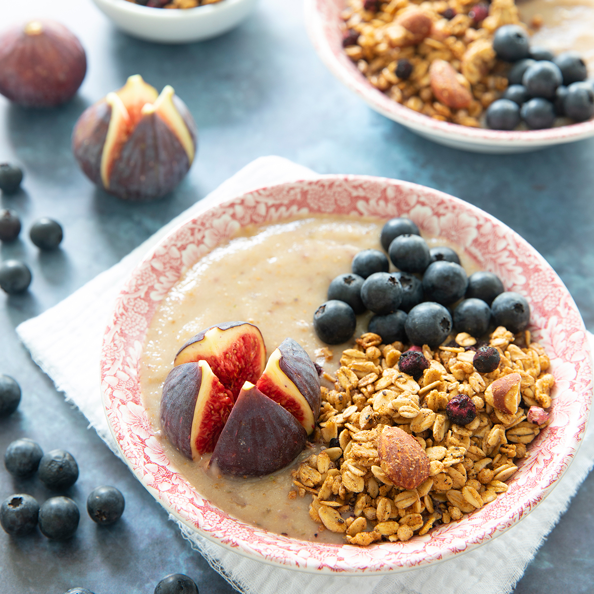 smoothie-bowl-krouchy-myrtilles